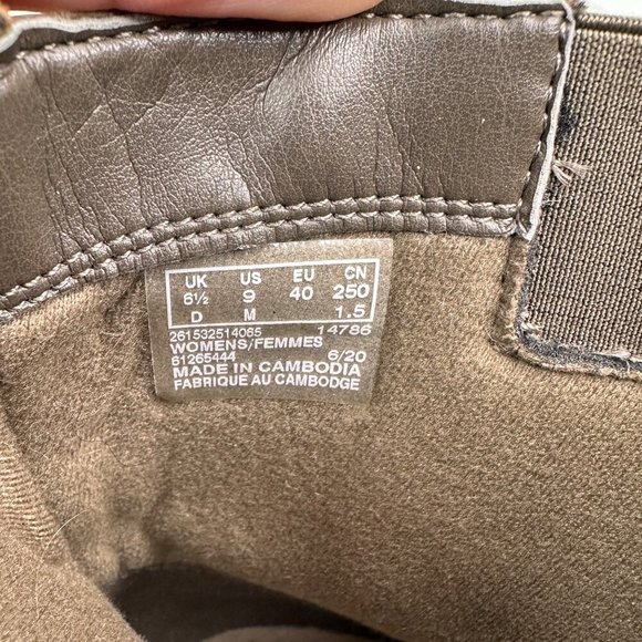 Clarks Womens Brown Leather Ankle Boots Size 7.5 With Zipper and Buckle Detail - Picture 5 of 8